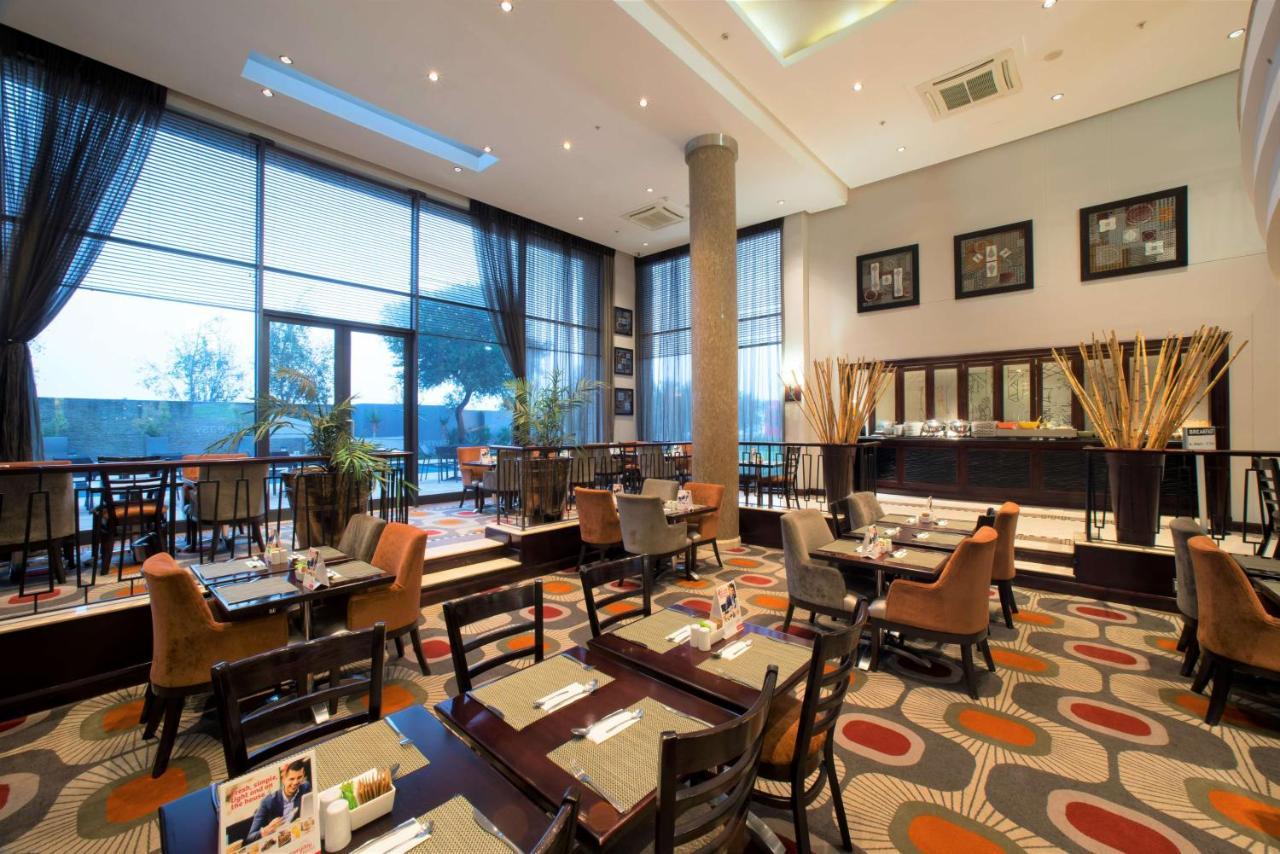 The Ridgepoint Hotel Witbank Exterior photo