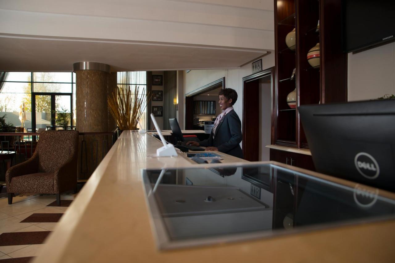 The Ridgepoint Hotel Witbank Exterior photo