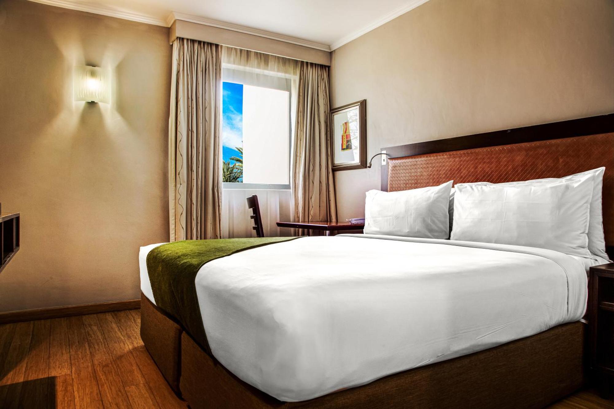 The Ridgepoint Hotel Witbank Exterior photo