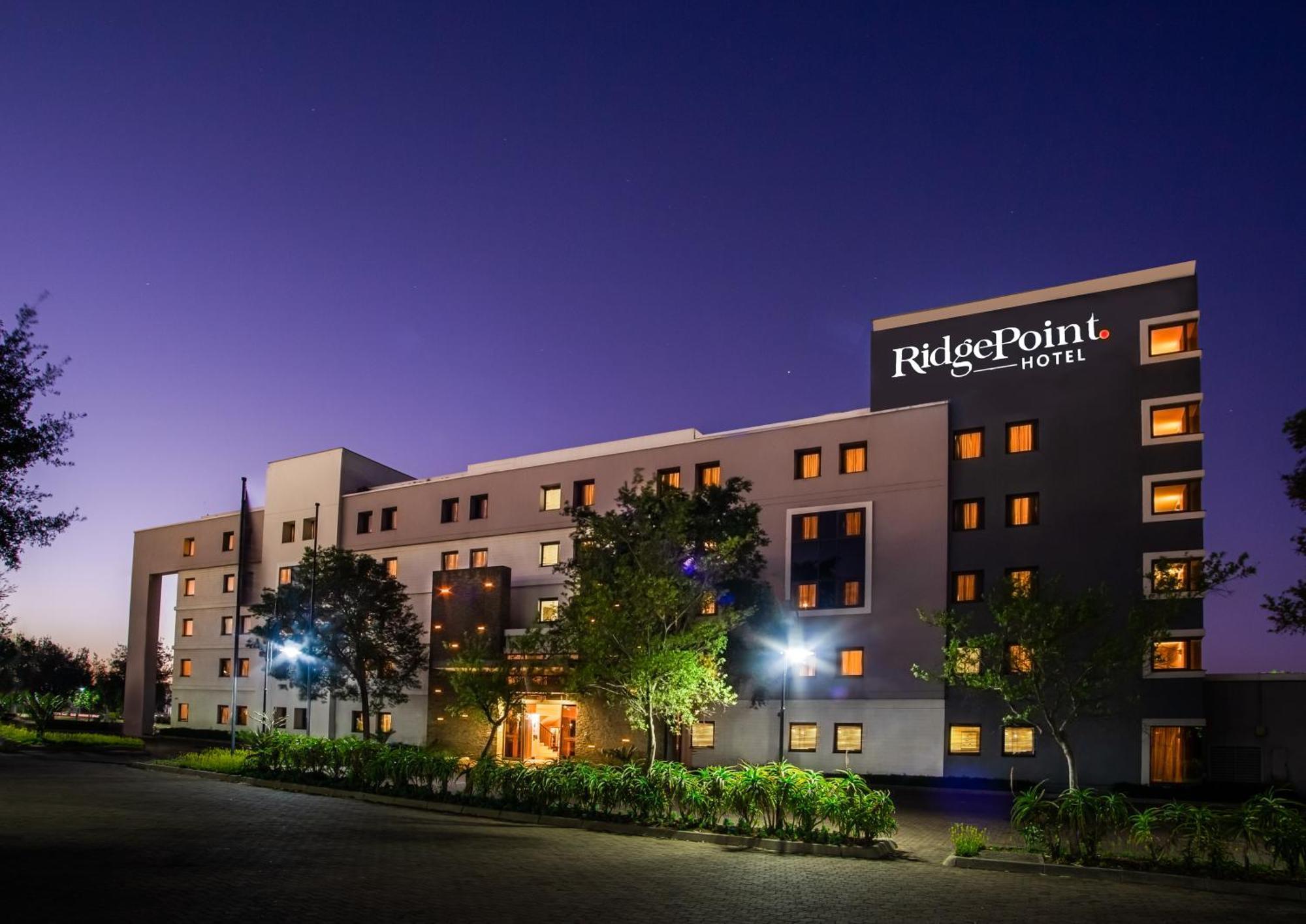 The Ridgepoint Hotel Witbank Exterior photo